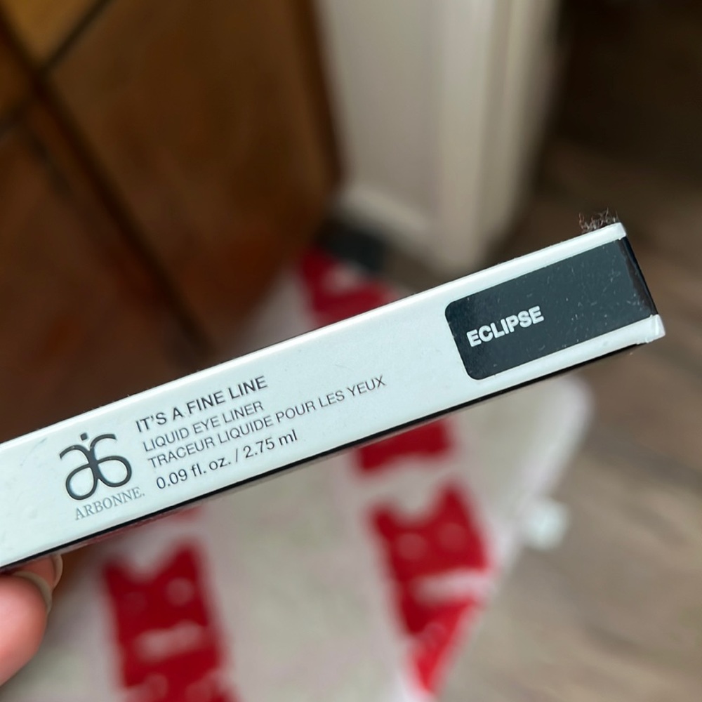 Arbonne liquid eyeliner